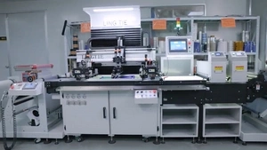 Sistem Sablon Roll-to-Roll (Unwind, Pencetakan, UV Curing, dan Rewind)