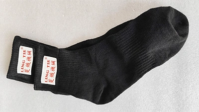 Kaus Kaki dengan Cetakan Heat Transfer