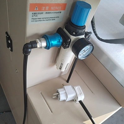 Filter Regulator Udara dengan Pengukur Tekanan (Pressure Gauge)