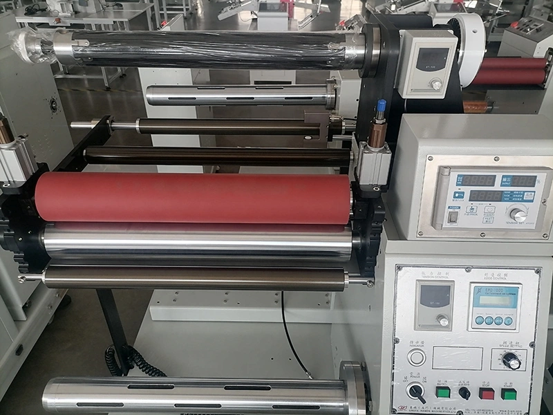 Mesin Laminasi Material Gulungan